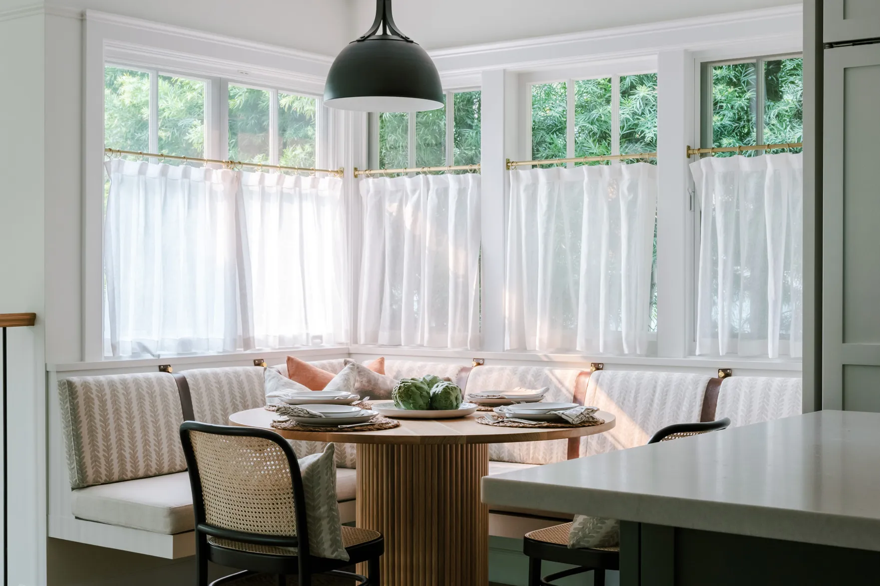 Why Cafe Curtains are a Must Have | Everhem